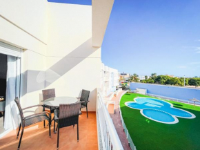 Sunny Paradise by Los Pinos Holidays